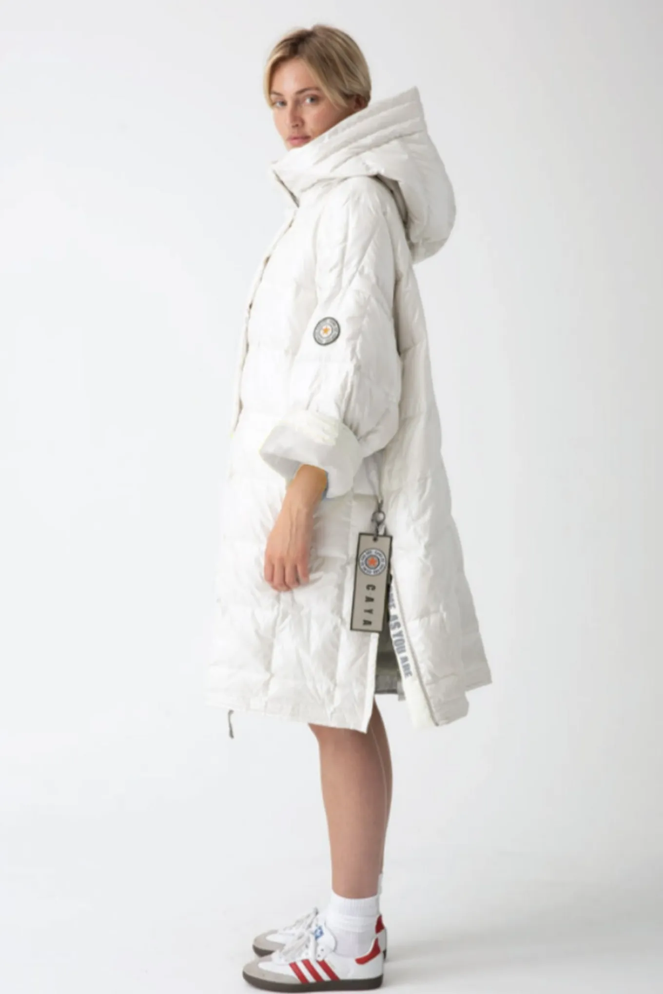 BELLA JAKKE POP. White BELLA