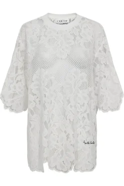 Curvey Lace Hem Tee OffWhite HL10222