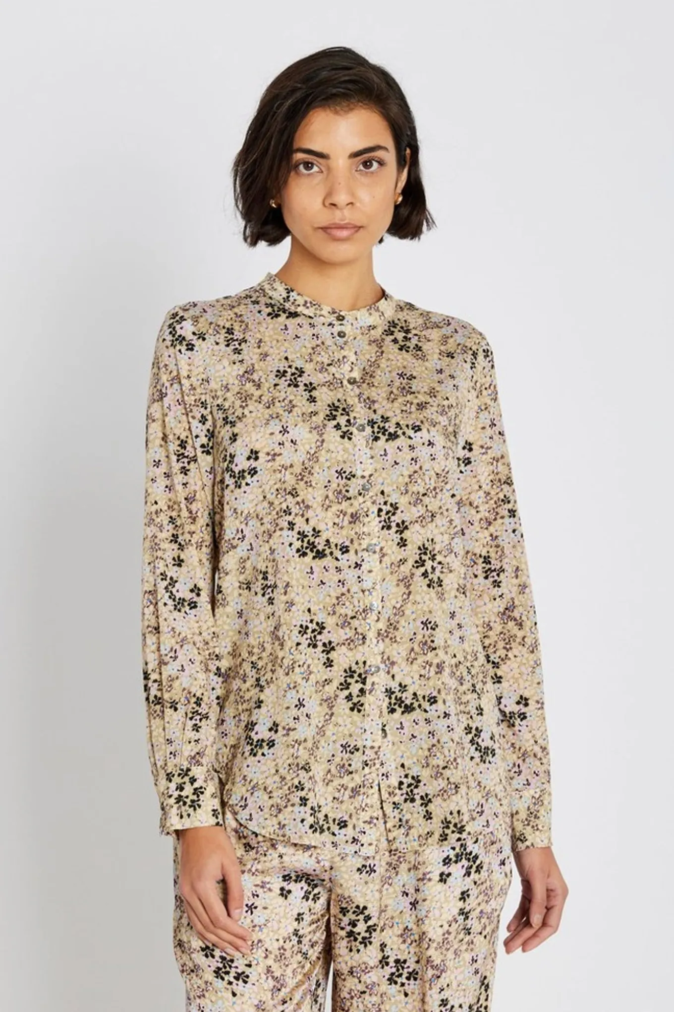 651HMMaple shirt 805 Light flower print HM1327