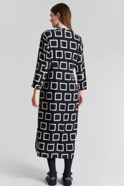 Iki kjole med knapper HOPSCOTCH 25724075311