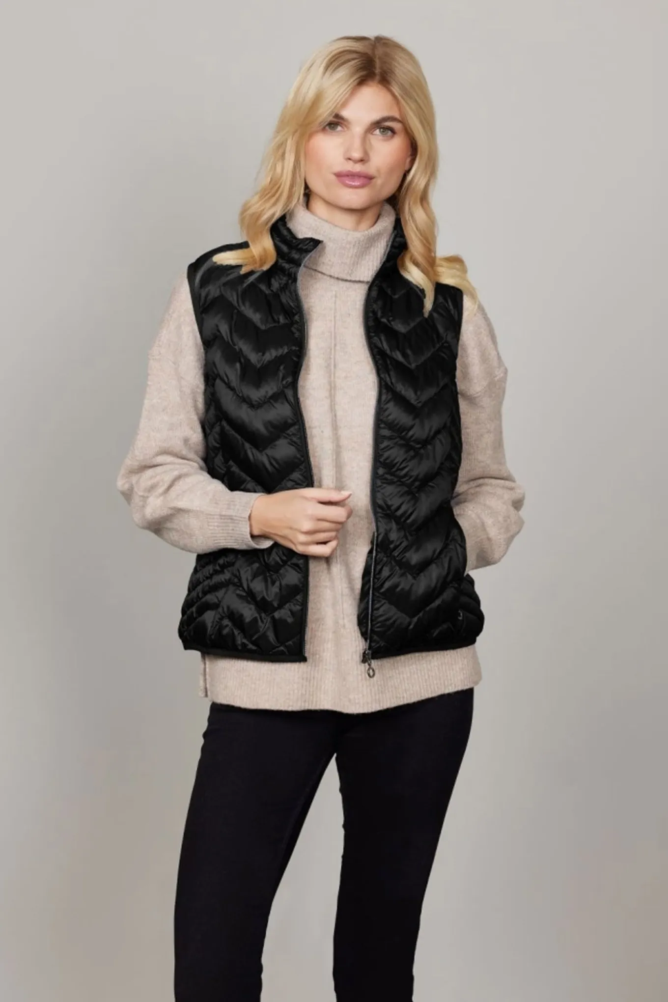 Louise 90Black 0225404062