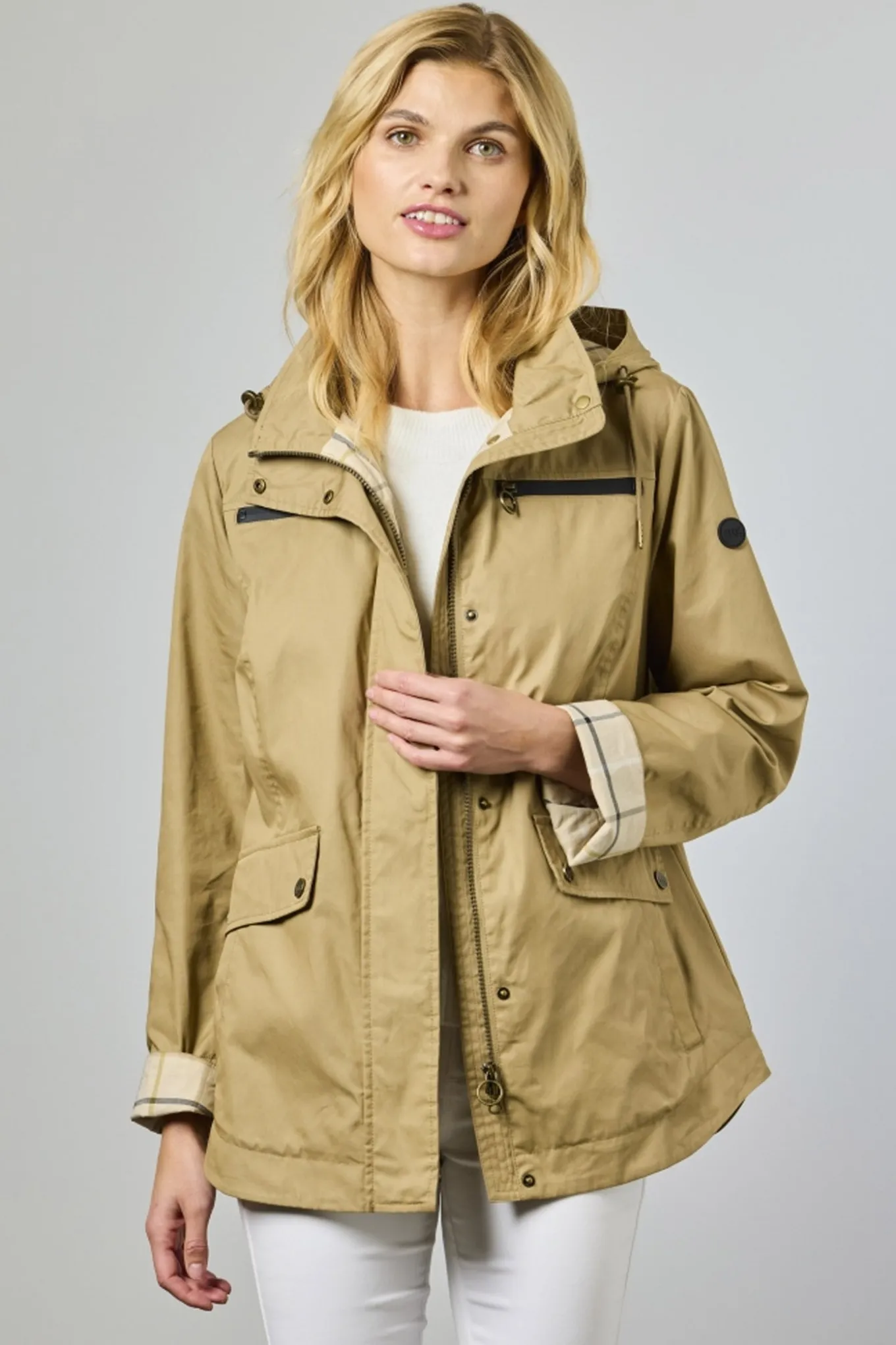 Nicole 63Camel 0126221845