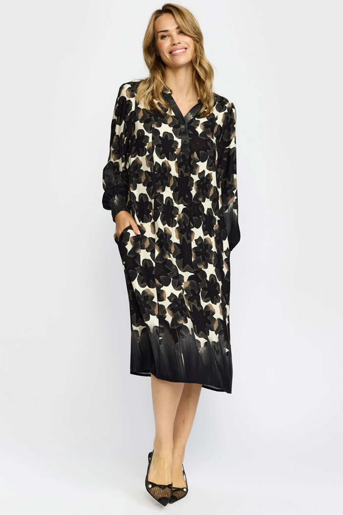 Ria BLACK FLOWER BORDER 1021413